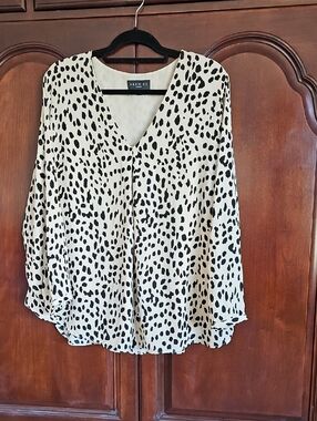 Premise Ivory Blouse with Black Spot Print V-Neck
